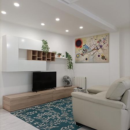Piso Deluxe En El Centro Con Ascensor Apartment กาสโตร-อูร์เดียเลส ห้อง รูปภาพ