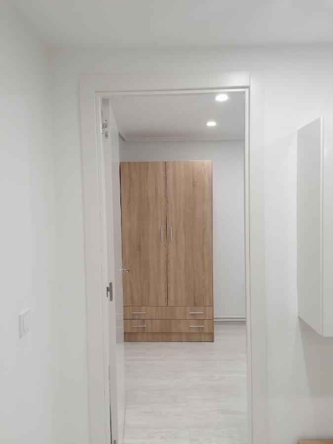 Piso Deluxe En El Centro Con Ascensor Apartment กาสโตร-อูร์เดียเลส ภายนอก รูปภาพ