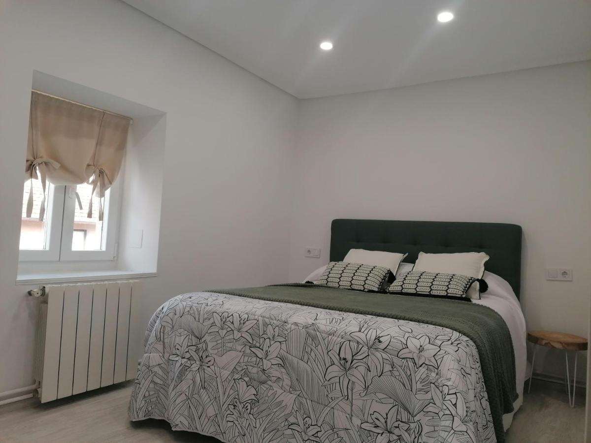 Piso Deluxe En El Centro Con Ascensor Apartment กาสโตร-อูร์เดียเลส ภายนอก รูปภาพ