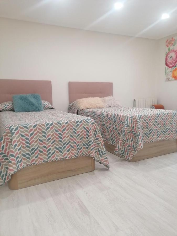 Piso Deluxe En El Centro Con Ascensor Apartment กาสโตร-อูร์เดียเลส ภายนอก รูปภาพ