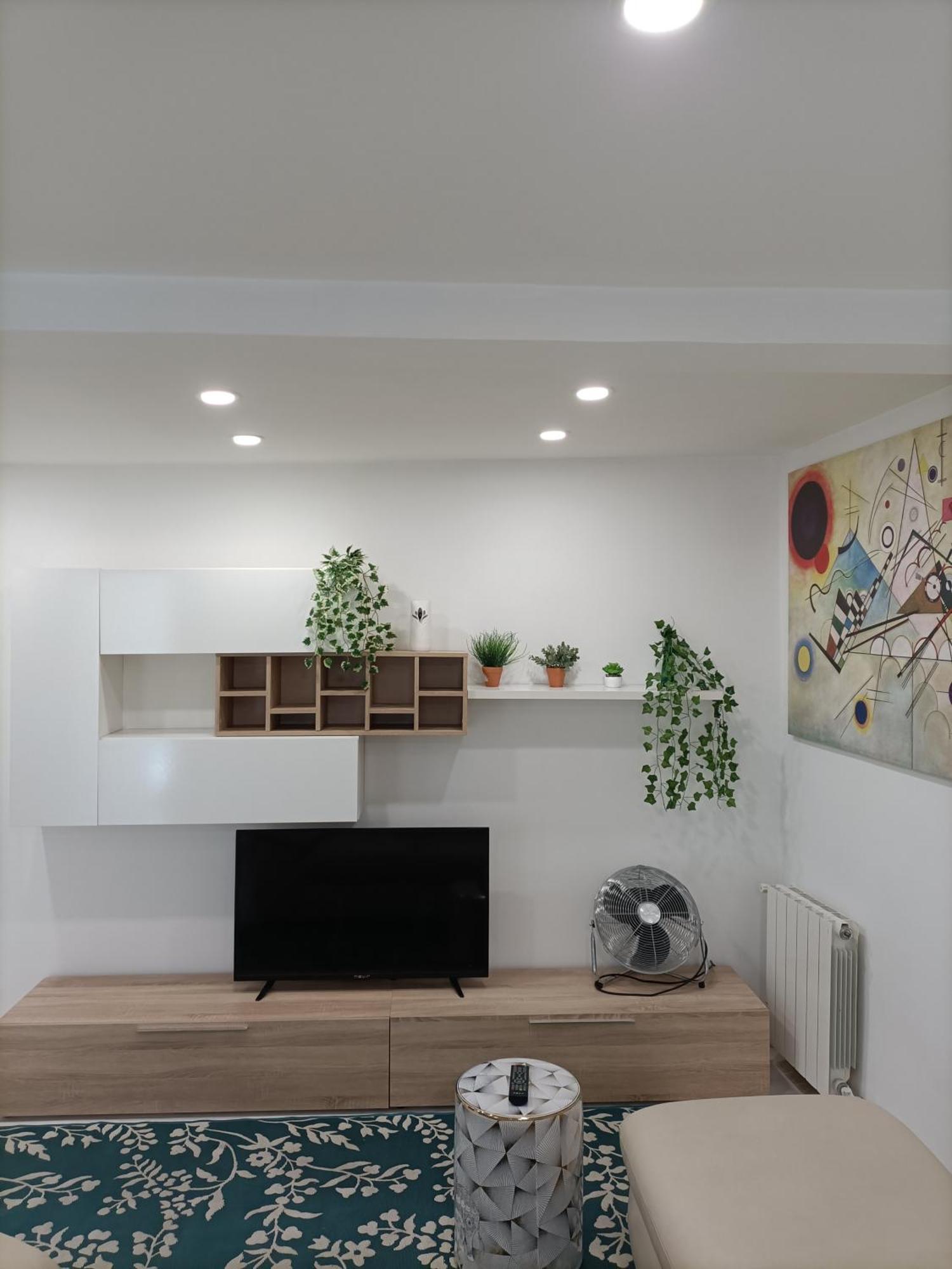Piso Deluxe En El Centro Con Ascensor Apartment กาสโตร-อูร์เดียเลส ห้อง รูปภาพ